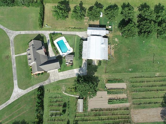 5th image of 4670 State Highway 122 E