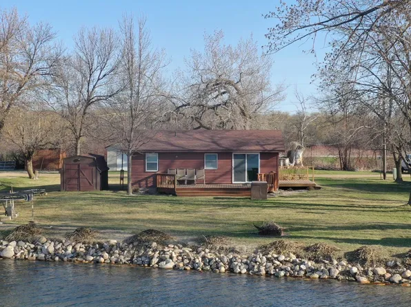 27113 Bass Beach Rd, Starbuck, MN 56381