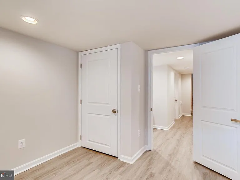 2217 Fleet St — Photo 11
