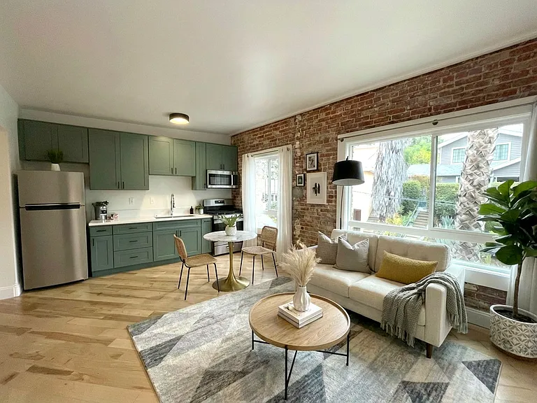 1101 Westerly Terrace — Photo 7