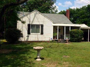 1001 N 10th St, Perry, OK 73077