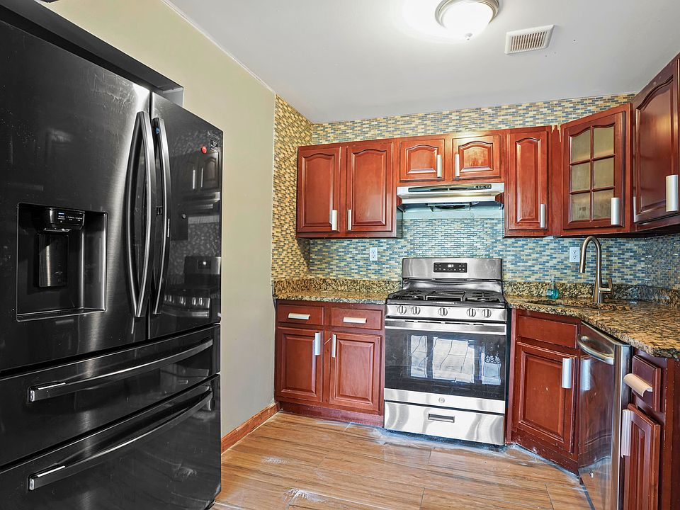 1st image of 6536 Metropolitan Ave Floor 2