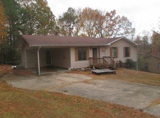 1503 Maple Dr, Weaver, AL 36277