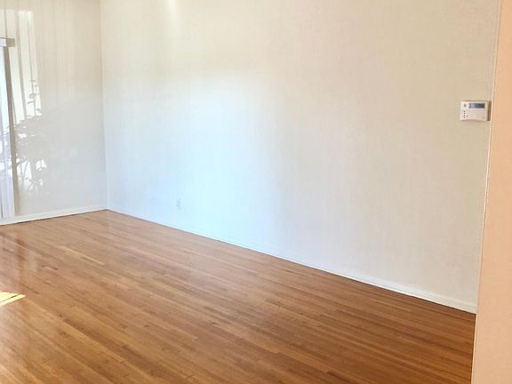 4th image of 1250 S La Jolla Ave #1/2