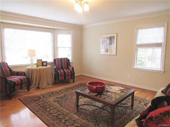 3rd image of 2340 Stratford Ct
