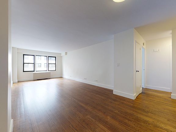 4th image of 220 E 63rd St APT 7F