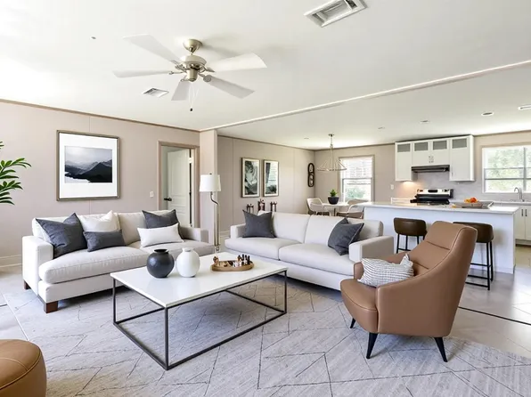 1721 Main St, Danbury, TX 77534