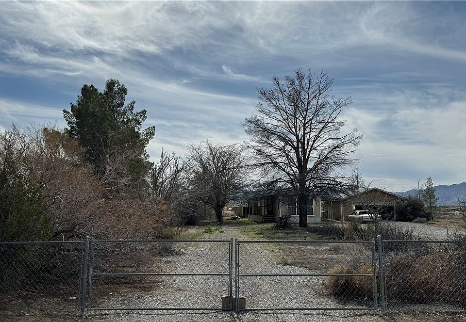 1st image of 1901 W Vondell Dr