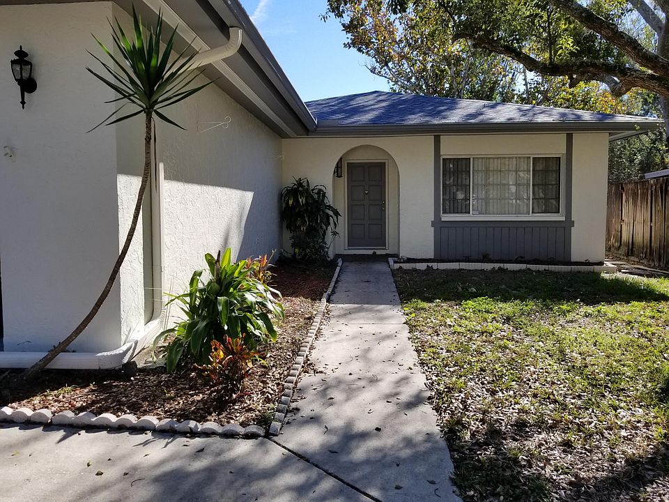 1st image of 4810 Cypress Tree Dr