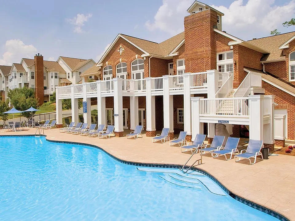 Carriage Hill Apartments