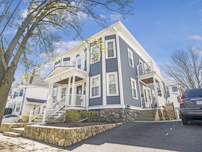 181 Robbins St #3, Waltham, MA, 02453