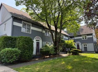 141 Pleasant St APT 6, Attleboro, MA 02703