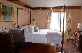 Master Bedroom w/Bath