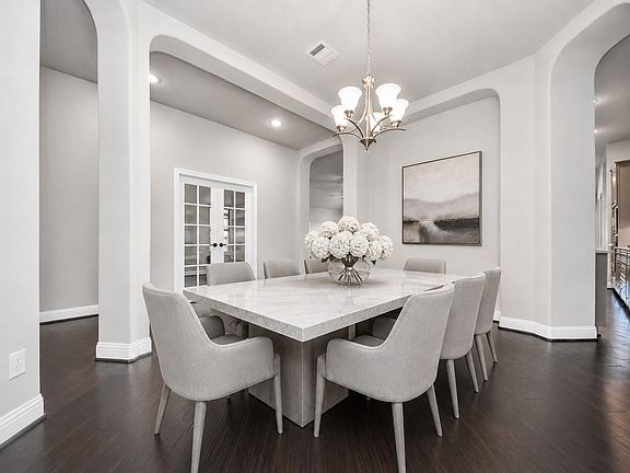 5th image of 6243 Garden Lakes Ln