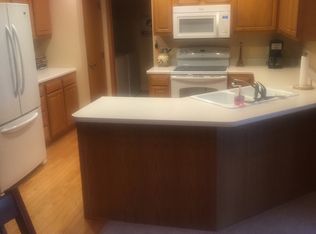 1735 Waters Edge Dr, Pleasant Hill, IA 50327