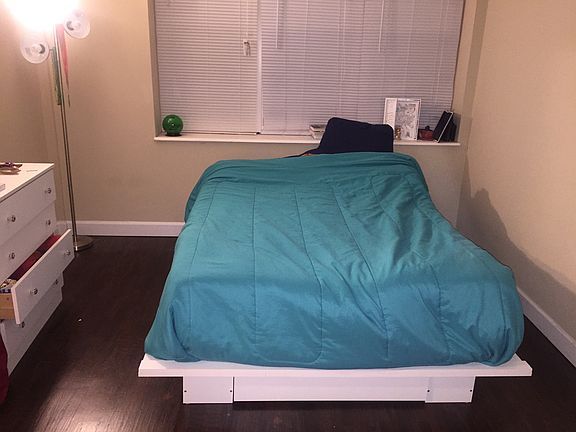 2nd image of 5540 Pershing Ave APT 420