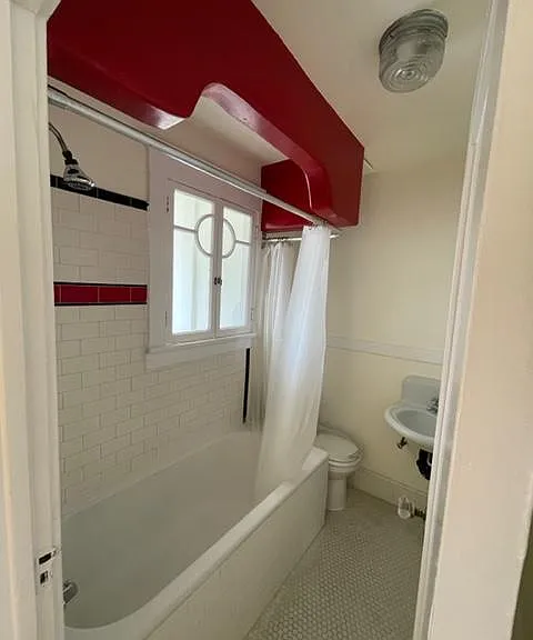 839 N Vendome St — Photo 5