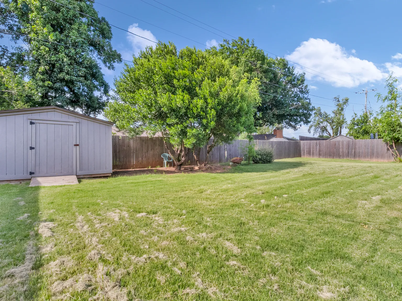 4 bed, 2.5 bath, 1690 sqft, $2,300 — Photo 4
