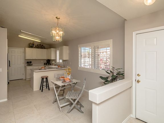 3rd image of 3190 Simitan Dr