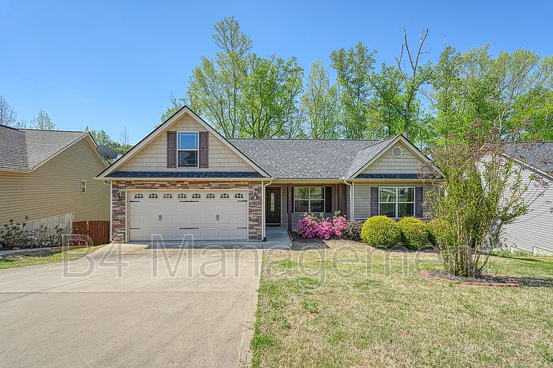 3 bed, 2.0 bath, $2,150 — Photo 3