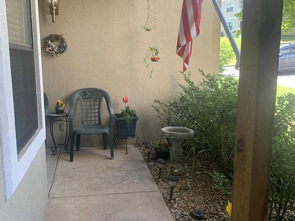 5th image of 280 Wimbledon Dr APT 2