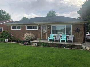 120 Parish Ave, Hubbard, OH 44425