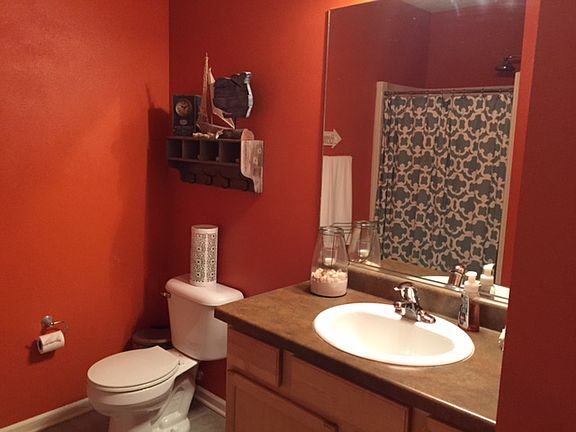 2nd image of 2702 NE Oak Dr Unit 6