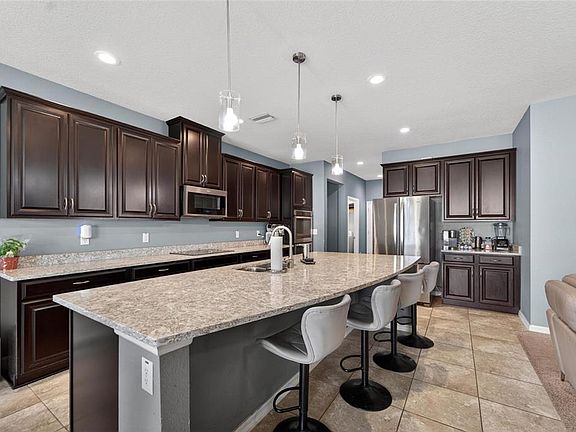 3rd image of 11621 TETRAFIN DRIVE