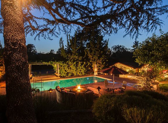 4th image of 19554 Three Oaks Way