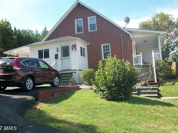 4th image of 112 Roosevelt St