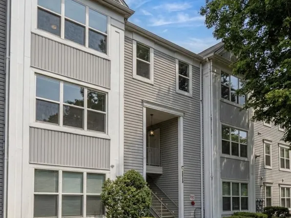 2600 Camelback Ln APT 11, Silver Spring, MD 20906