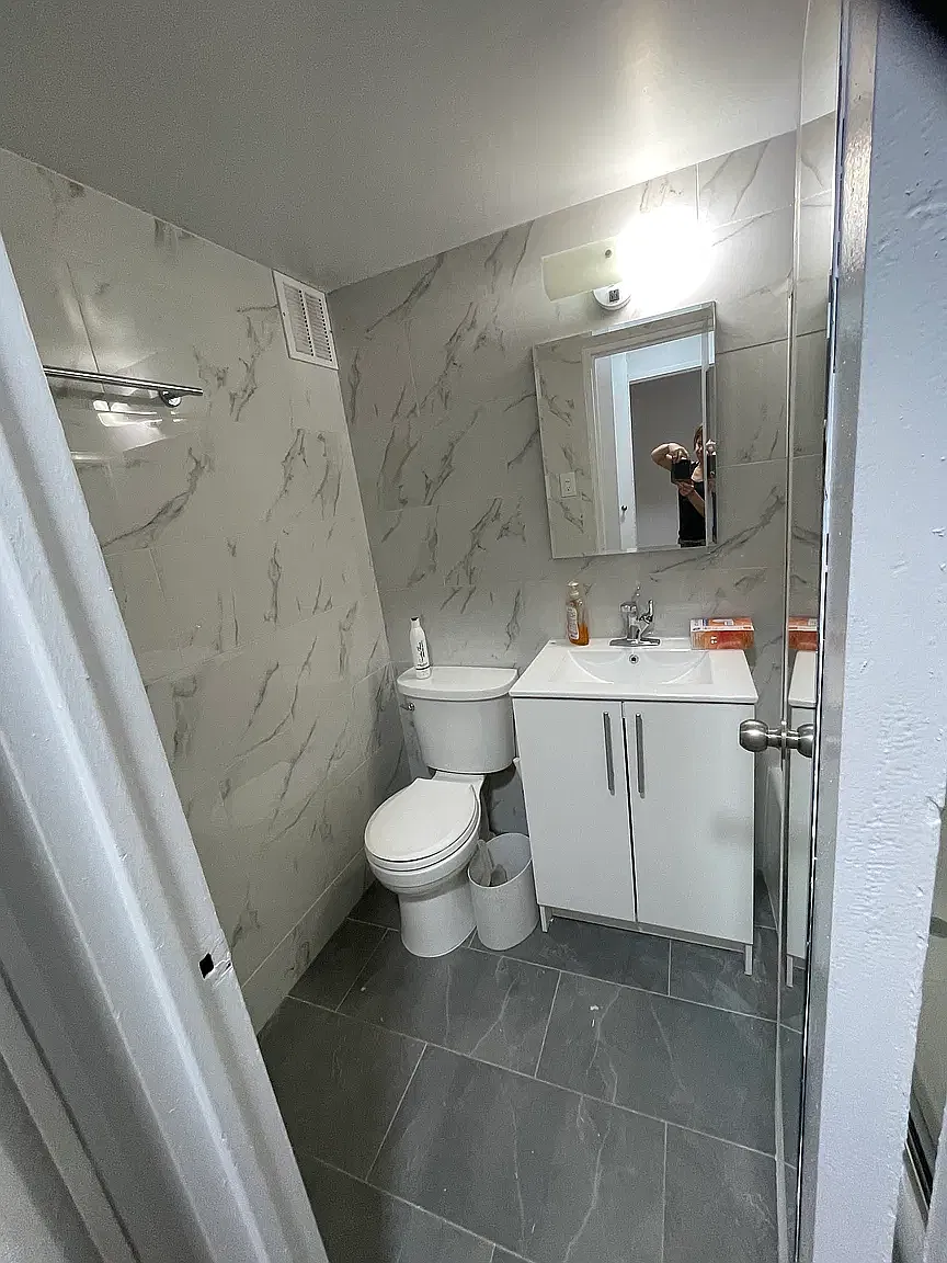 330 East 49th Street — Photo 3