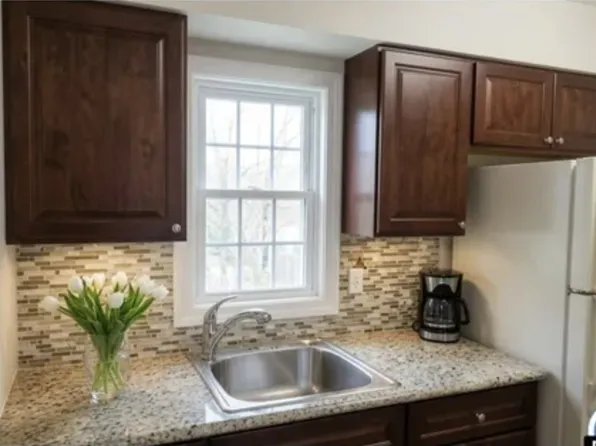(undisclosed Address), Oakland Gardens, NY 11364