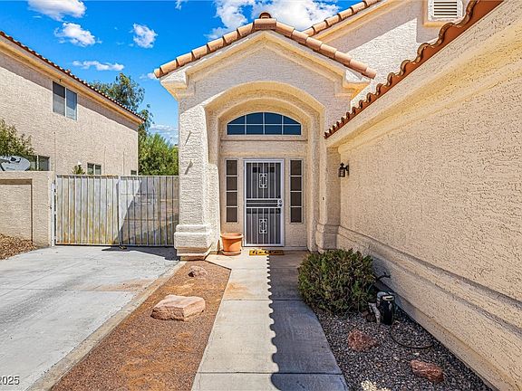 4th image of 8304 Classic Villa Ct