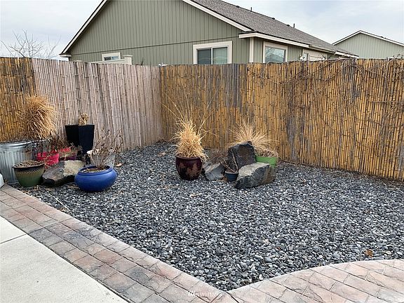 5th image of 511 E Quintanilla Drive