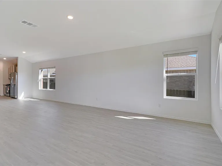 2524 Four Waters Loop — Photo 5