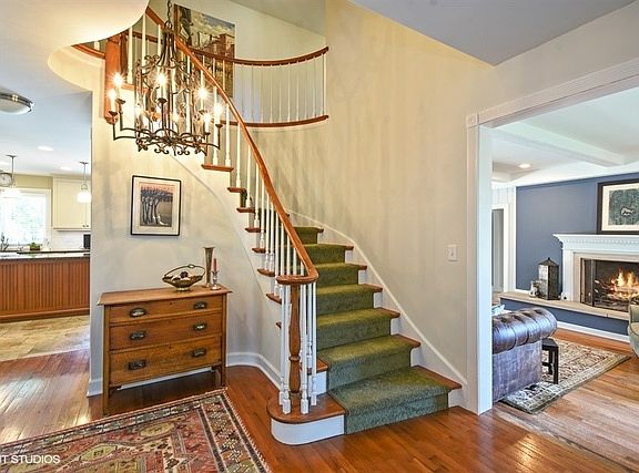 3rd image of 2506 Lincoln Ave