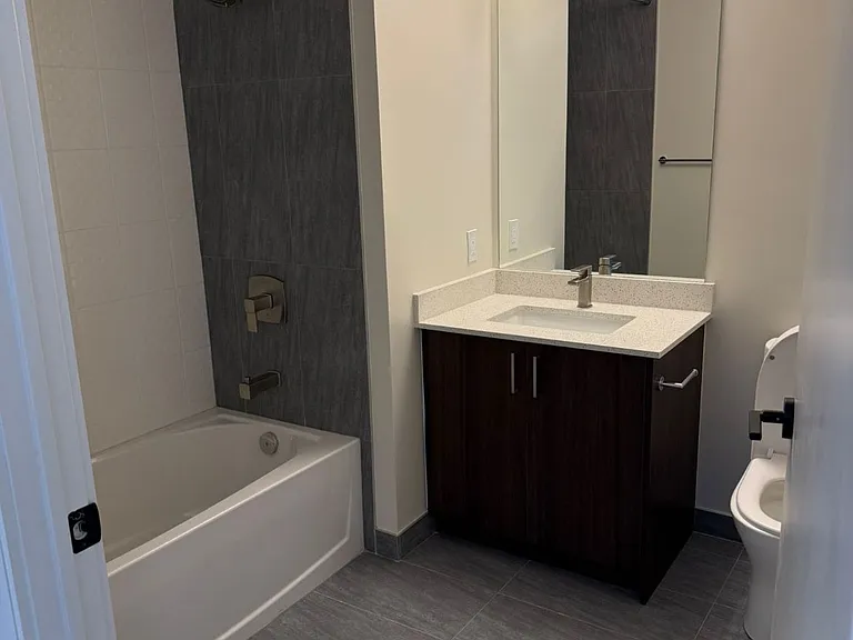 8020 Derry Rd E #806 — Photo 1