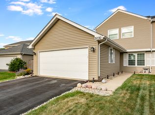 3030 Dorothy Dr, Aurora, IL 60504