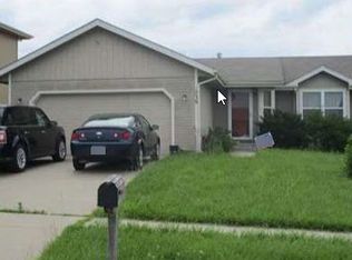 1739 SW Stone Crest Dr, Topeka, KS 66615