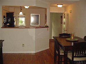 3rd image of 4207 Foxwood Dr S