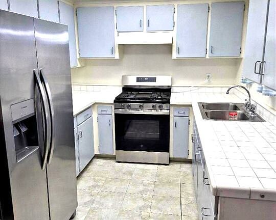3rd image of 2501 W Redondo Beach Blvd APT 324