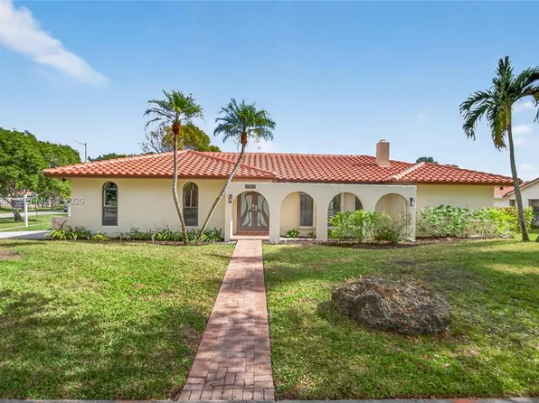 1060 NW 94th Ter, Plantation, FL 33322