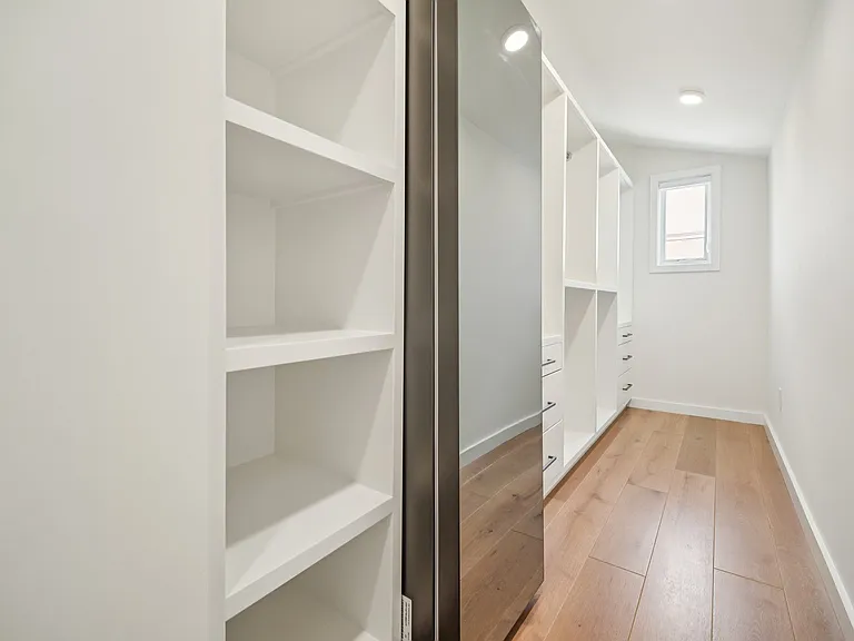 66B Henry Ave — Photo 24