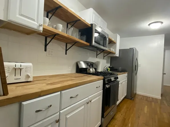 1179 Jefferson Avenue image 9 of 46