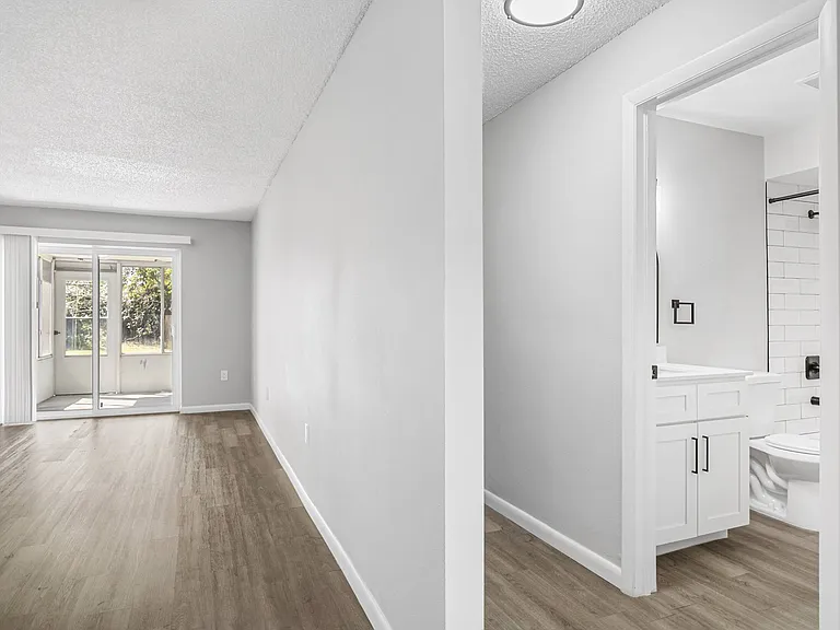Bella Sol Apartments — Photo 4