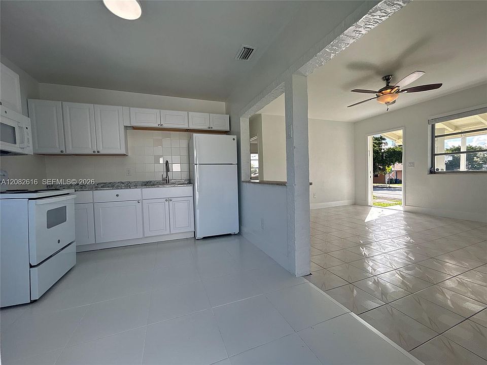 1st image of 725 SW 8th Ave #A