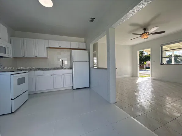 725 SW 8th Ave #A, Hallandale, FL 33009