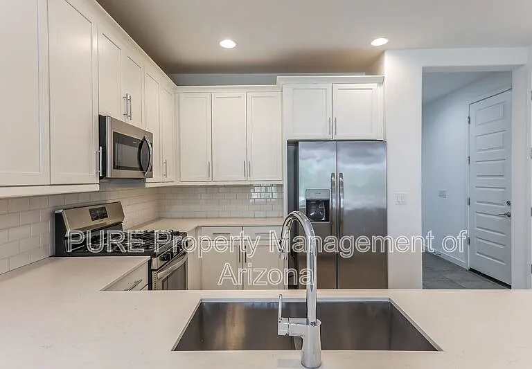 32002 N 125th Ln — Photo 8