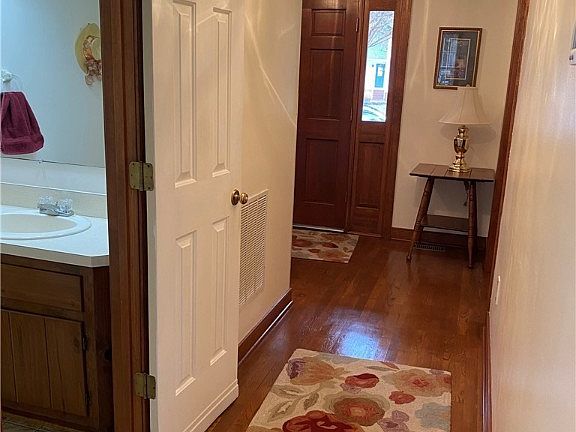 5th image of 10203 Heritage Ln